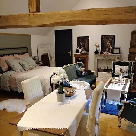 Au Petit Bonheur De Seraphine Saint-Aubin  外观 照片